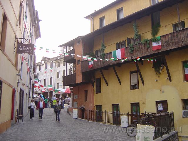 Adunata Alpini Bassano 2008 LG125.JPG